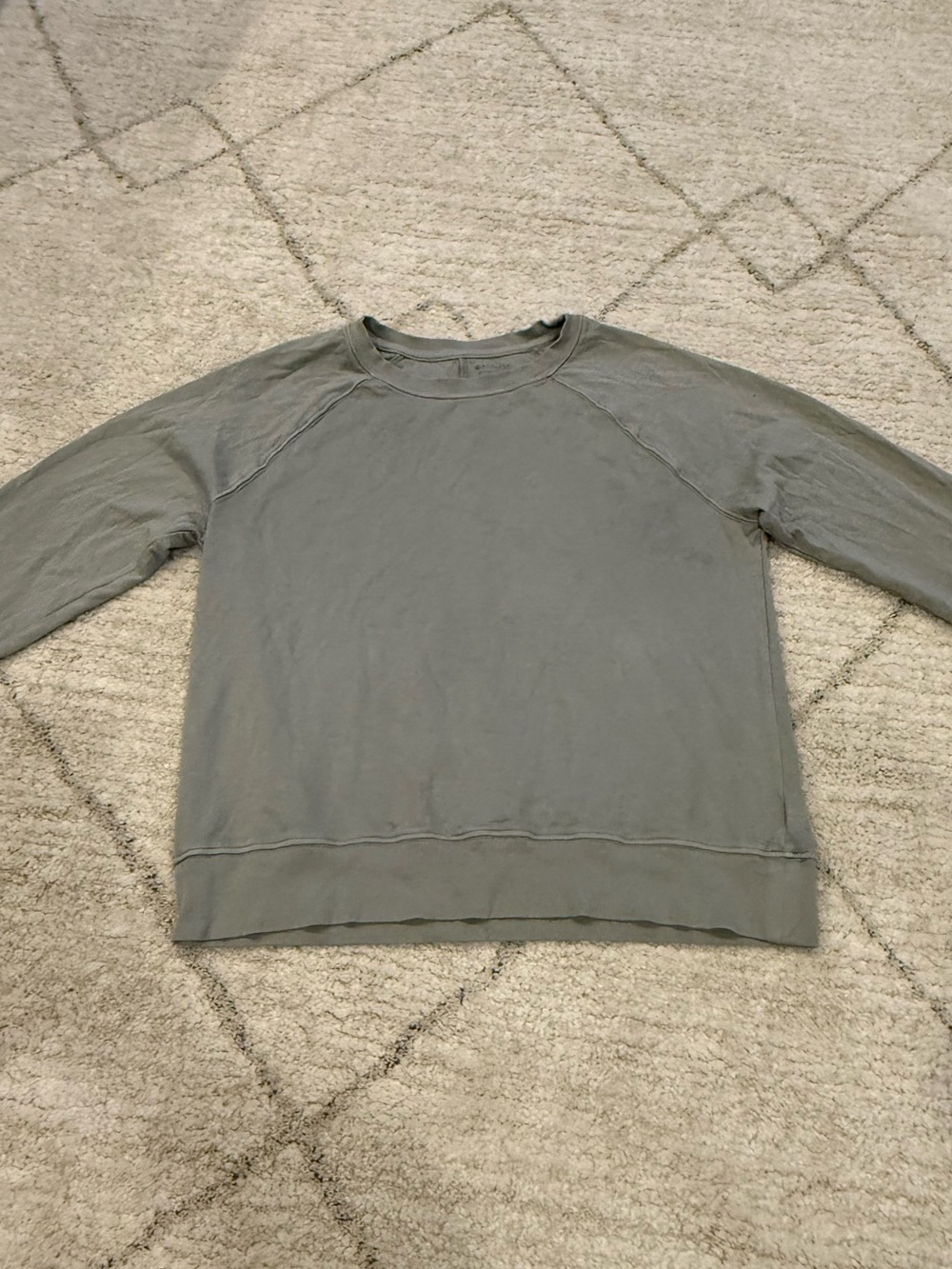 Athleta Long-Sleeve Top in Sage Green Size Small